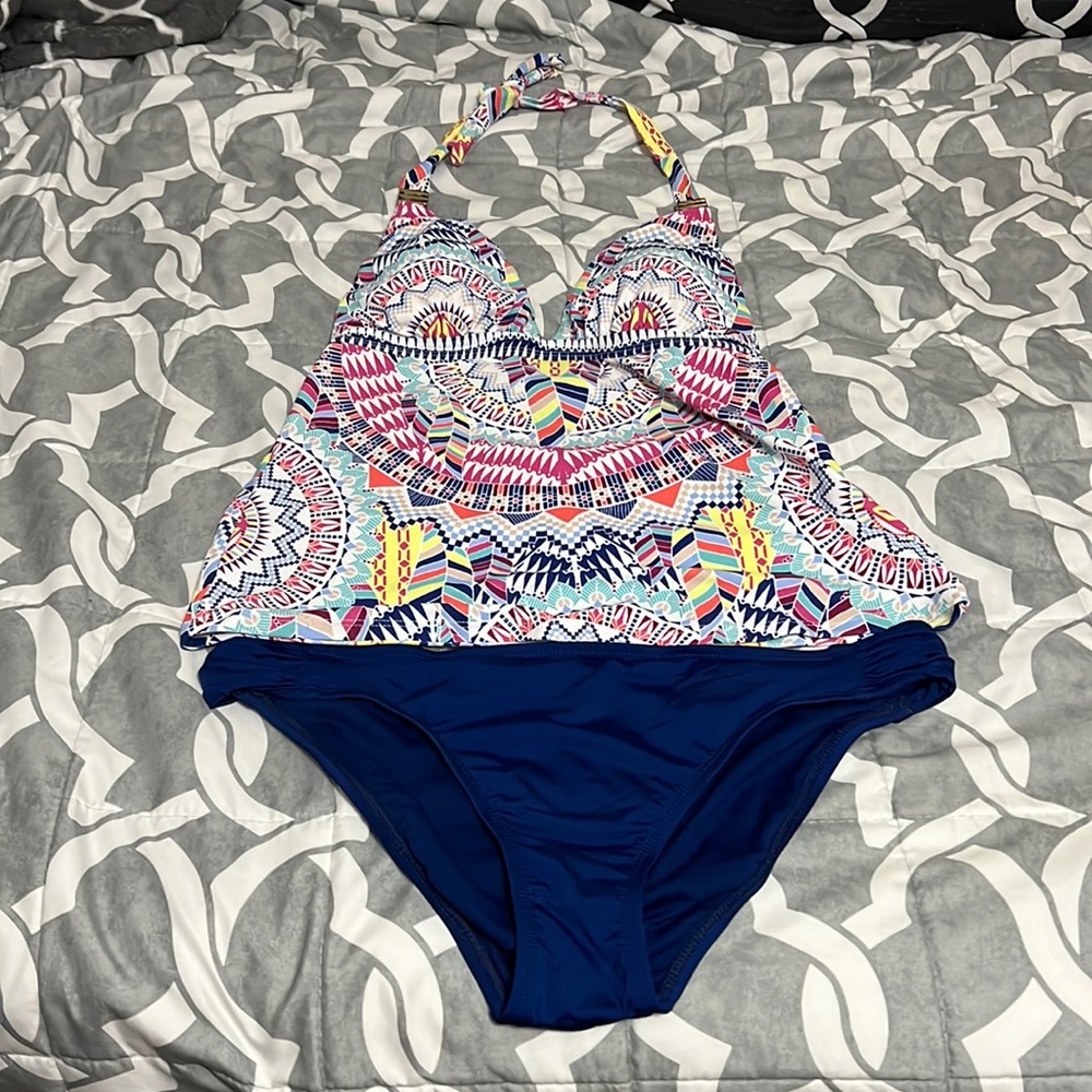Bathing suit